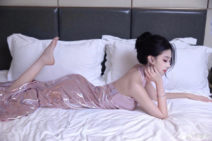 度华年 封面